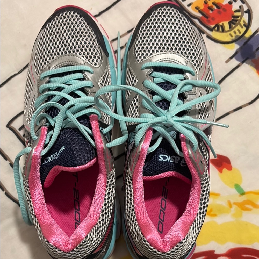 Asics Gel-2000 Silver and Pink Running Shoes